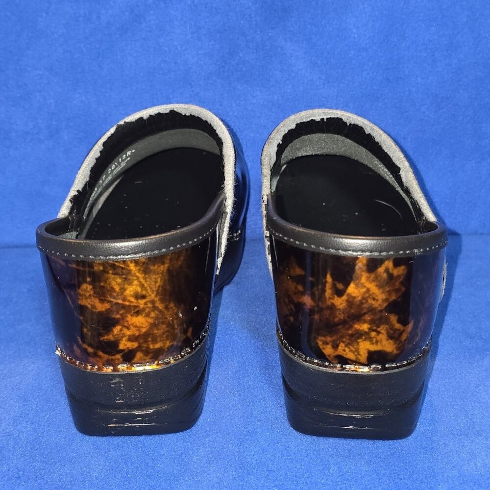 Dansko Clog Copper Abstract Leaf Patent Leather Pro Clog Nursing Shoes 37 - Picture 5 of 8